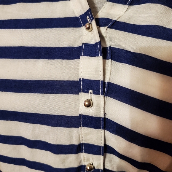 Grand & Greene Striped Roll-tab Tunic Top - Picture 4 of 8